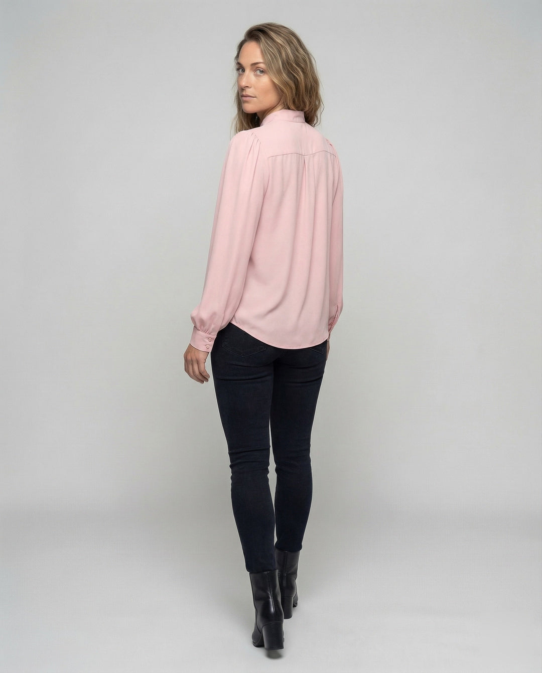 Product 15548856697162 - back_view