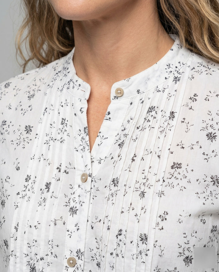 Women’s lightweight linen tunic with floral print.