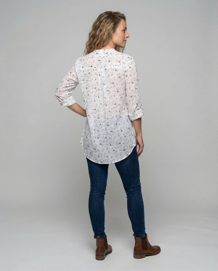 Women's lightweight linen-look tunic blouse.