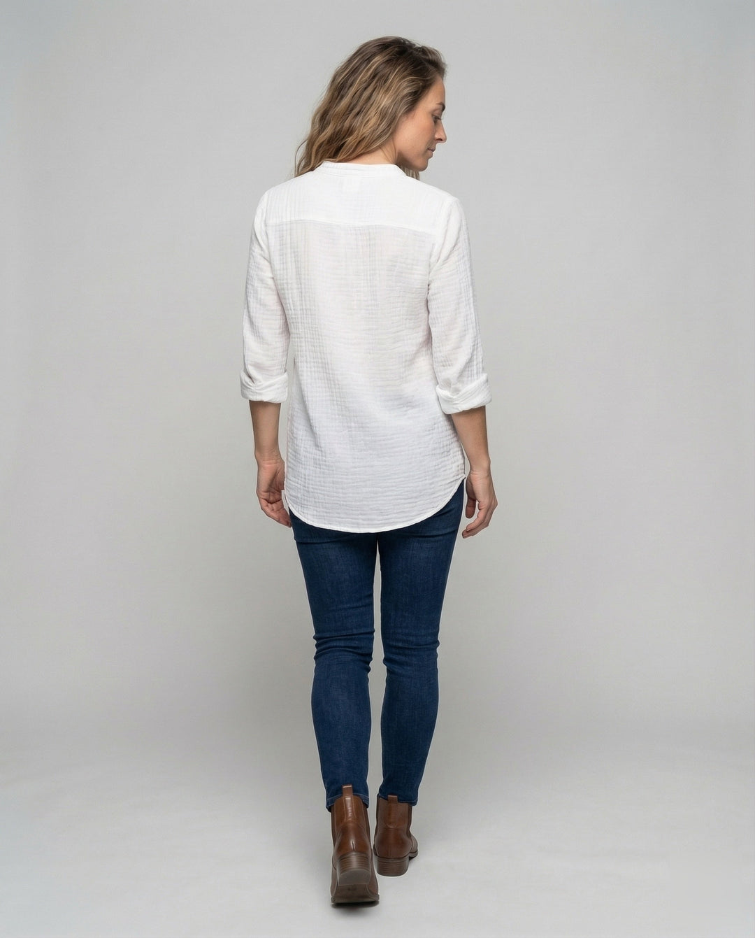 Ladies lightweight muslin tunic with stand-up collar.