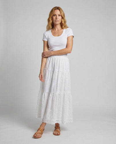 Ladies tulle top with transparent sleeves and fine knit waistband.