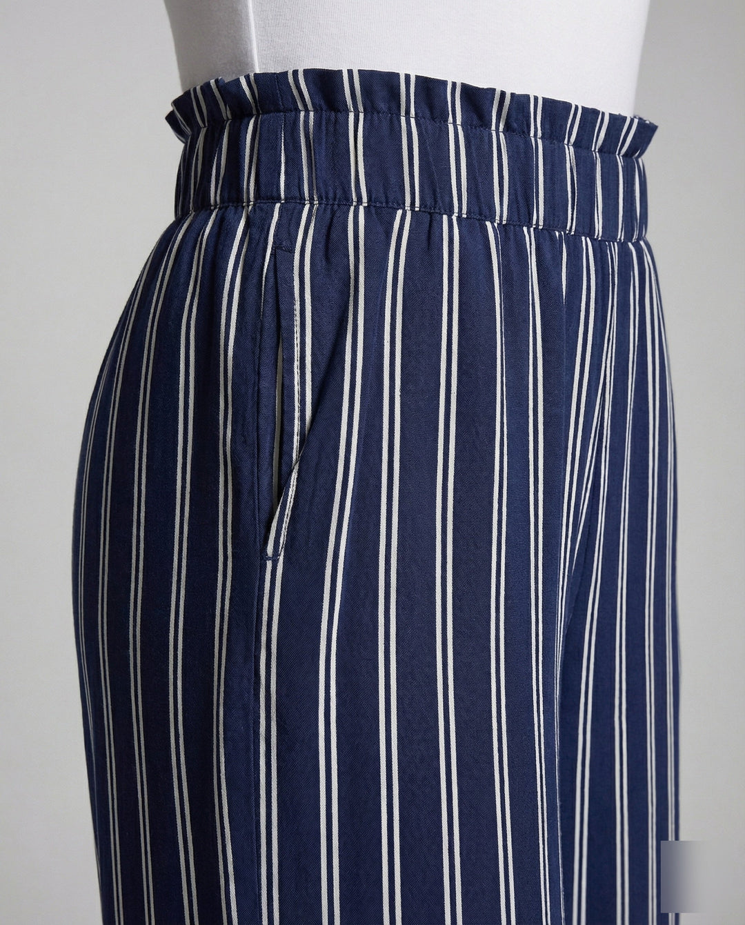 Product 15548908568906 - close_up_detail