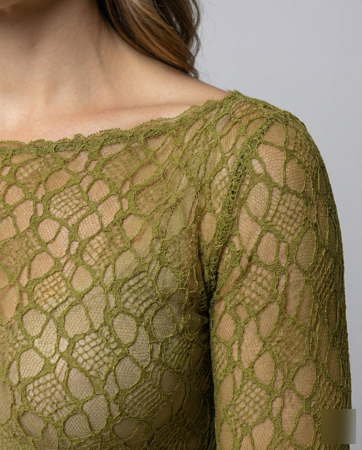 Ladies delicate lace long sleeve blouse