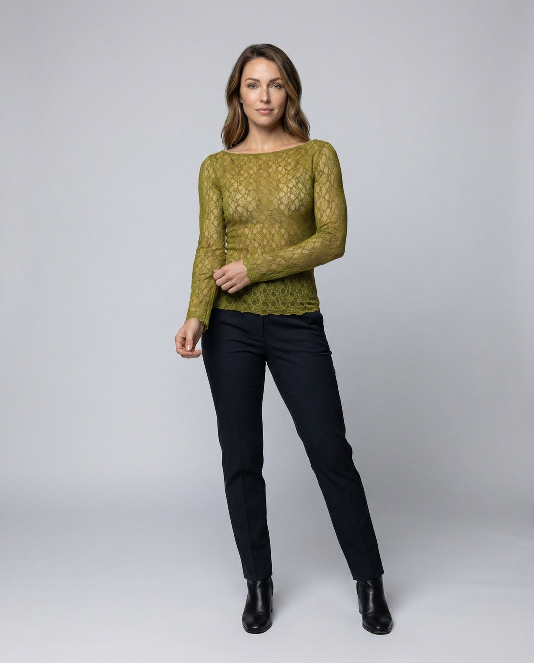 Ladies delicate lace long sleeve blouse