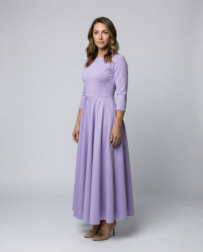 Women’s floor-length flared dress with godets