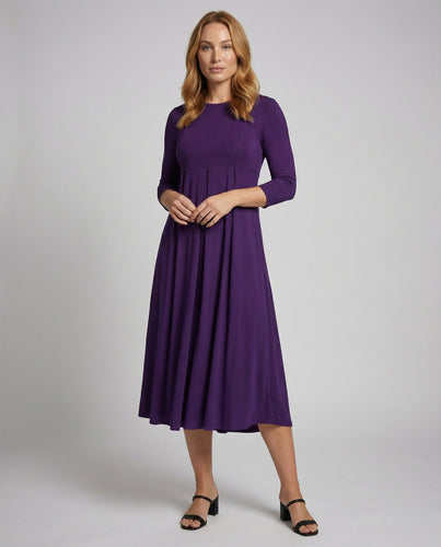 Women's flowing midi dress with round neck