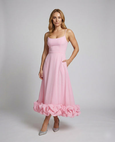 Ladies flowing midi dress with frill hem