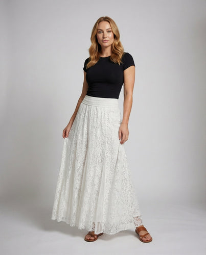 Women's high-waisted lace maxi skirt in A-line