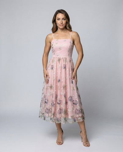 Women romantic tulle ball gown with embroidery