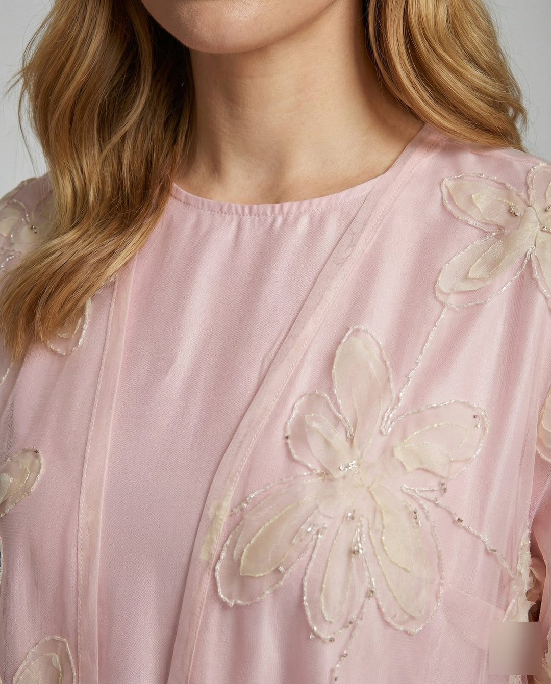 Product 15552438403402 - close_up_detail