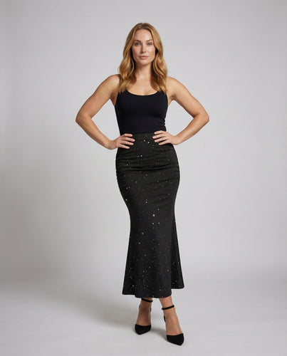 Women's figure-hugging stretch midi skirt with star print