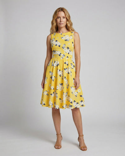 Ladies Retro Swing Dress with Wide Flared Skirt