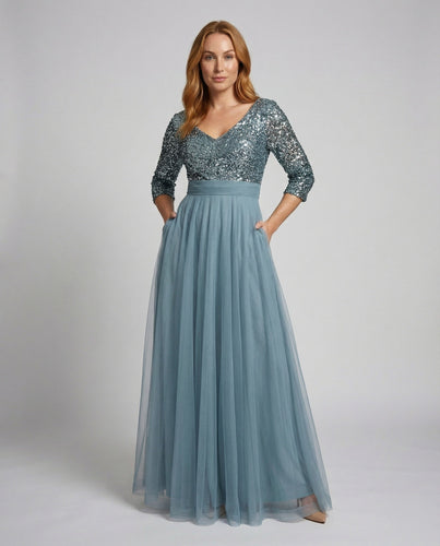 Women's shimmering evening dress with tulle skirt