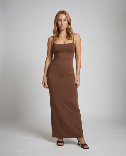 Women's fitted strap maxi dress made of jersey