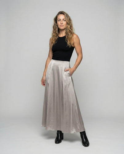 Women's flowing A-line maxi skirt in silk look