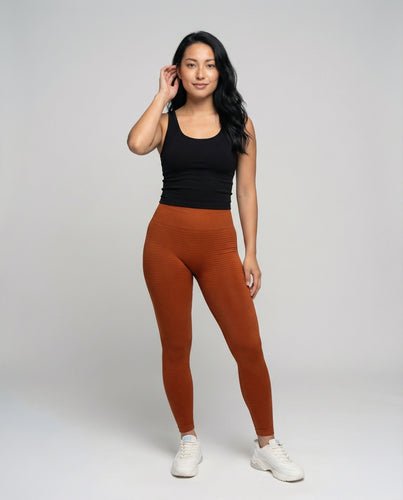 Ladies functional leggings with ribbed structure