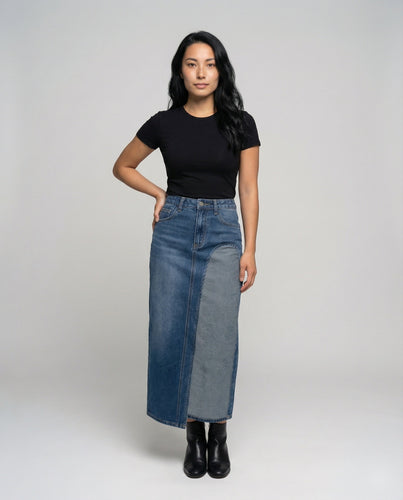 Women's high-waisted jeans maxi skirt with side insert