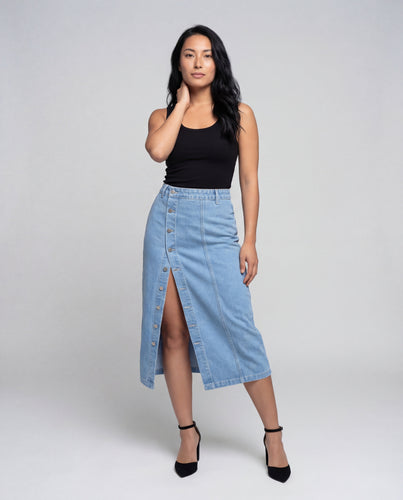 Women's high-waisted midi denim skirt with cargo pocket