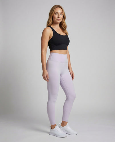 Women's shaping leggings with tummy control effect