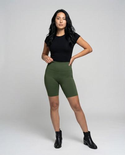 Women's cycling shorts with shaping belly area