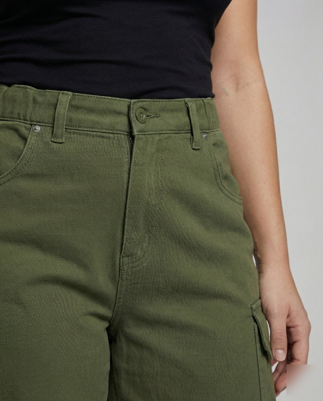 Product 15554198929738 - close_up_detail