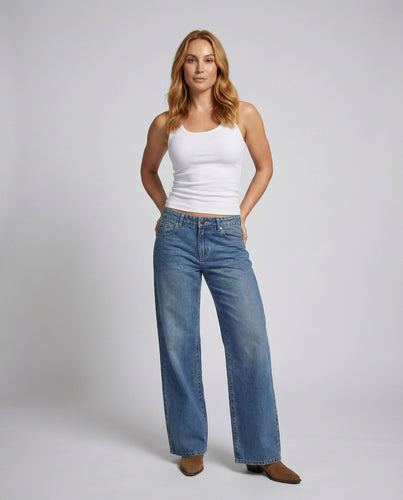 Women's flared jeans in palazzo cut