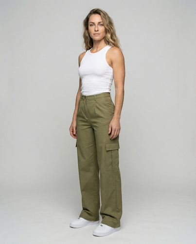 Women’s twill pants in workwear style