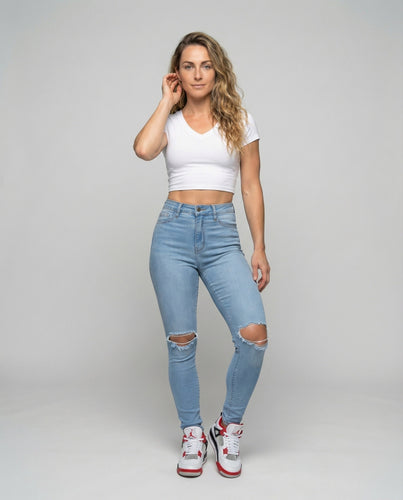 Women's rebellious knee-cut jeans