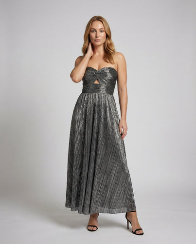 Women's Pleated Keyhole Neckline Maxi Dress