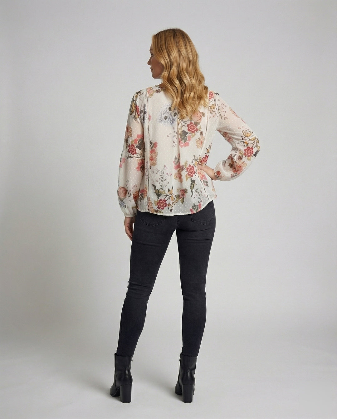 Product 15564299534666 - back_view