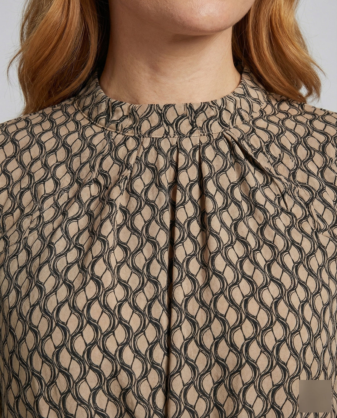 Product 15564301631818 - close_up_detail