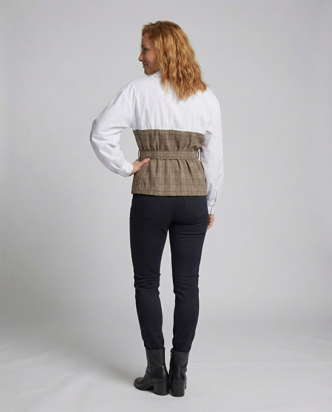 Product 15564304679242 - back_view