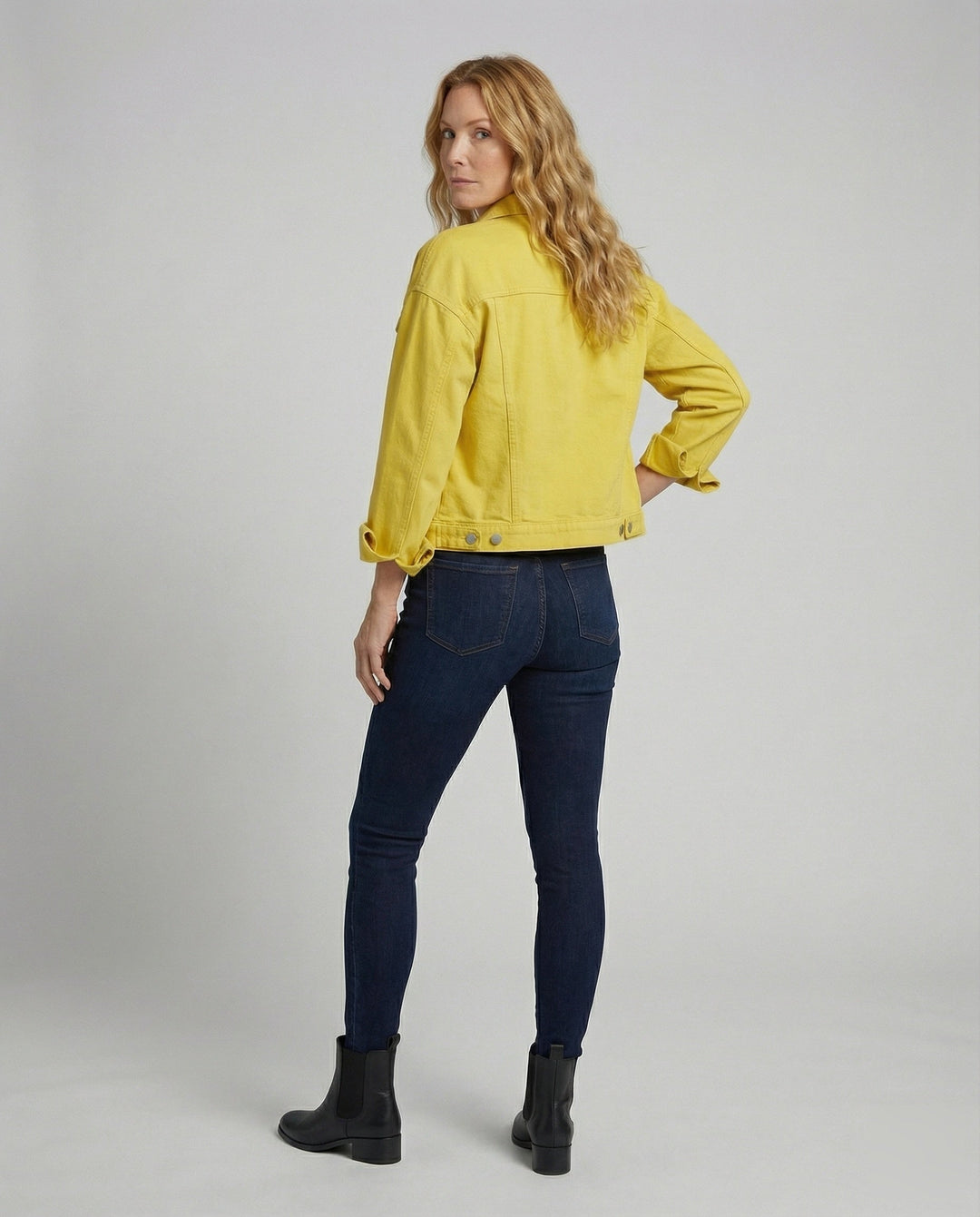 Product 15564310741322 - back_view