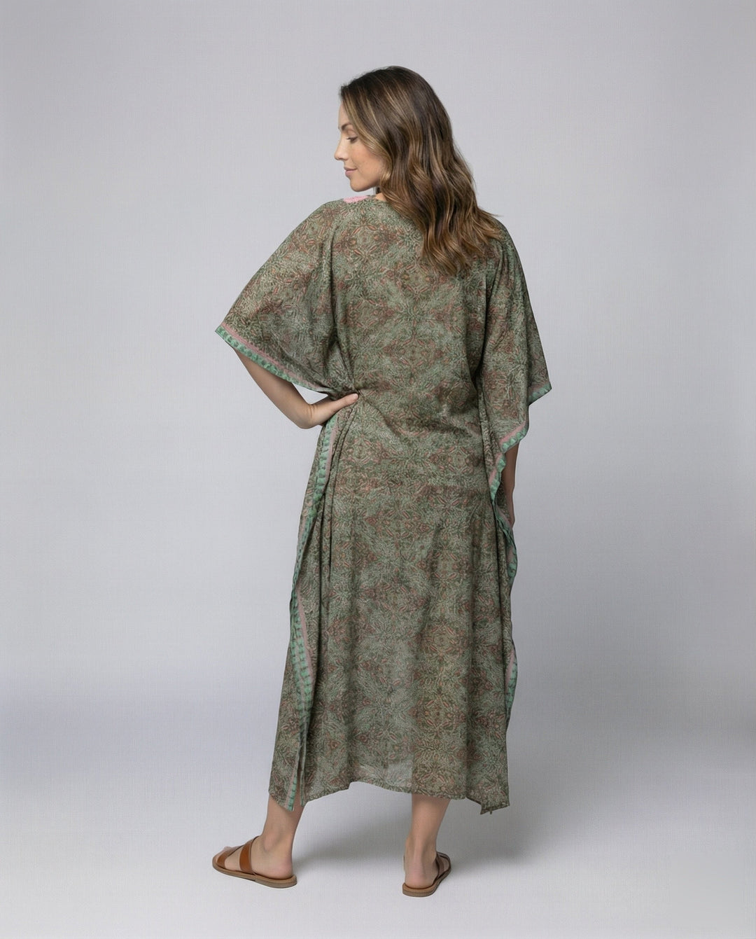 Product 15564315394378 - back_view