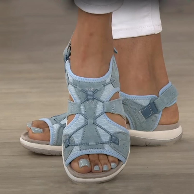 StylebySassy | Stylish, adjustable summer sandals with arch support