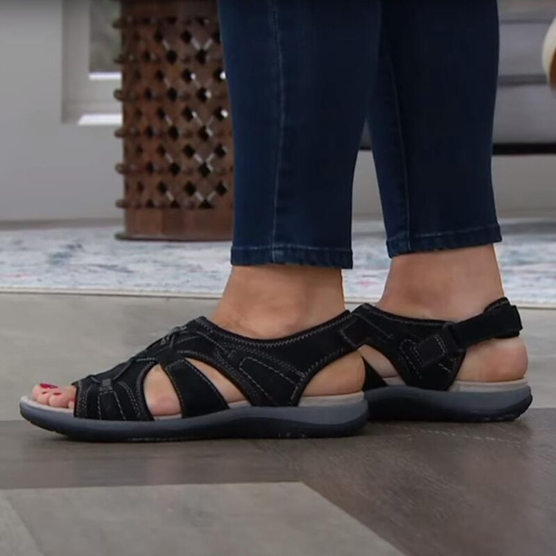 StylebySassy | Stylish, adjustable summer sandals with arch support