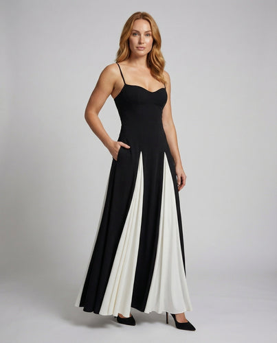 Ladies elegant maxi dress with heart neckline
