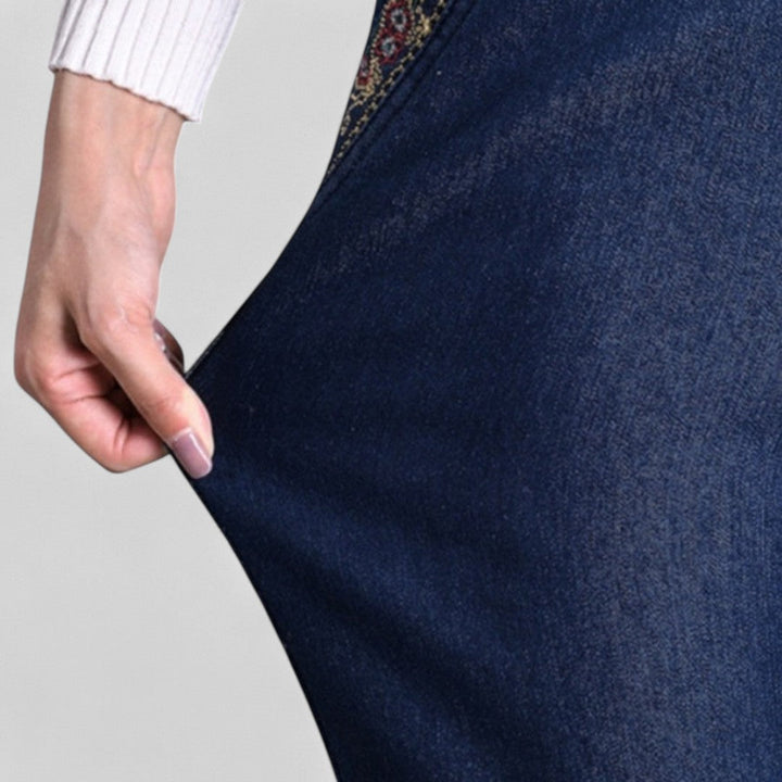 Women’s Straight Leg Pants with Elastic Waist Side Pockets